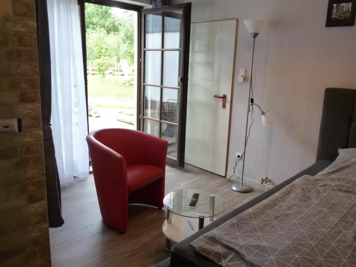 "Haus Ambiente" Apartment & Gaestehaus Brome - Modern, Zu Fairen Preisen Buitenkant foto
